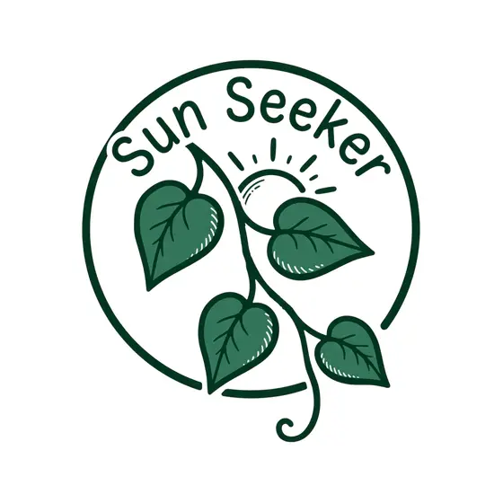 Sun Seeker Pothos Badge Circle