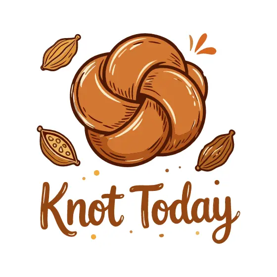 Cardamom Knot Bun With Brown Script