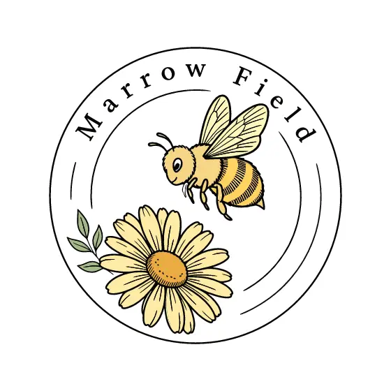 Bee Beside Daisy in Round Badge
